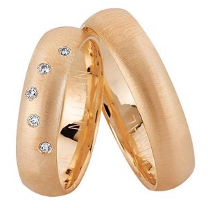 Ringe aus 14 Karat Roségold - 5 Diamanten im Damenring